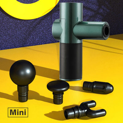 Pistolet de massage à batterie au lithium rechargeable pour le massage des tissus profonds et la récupération sportive