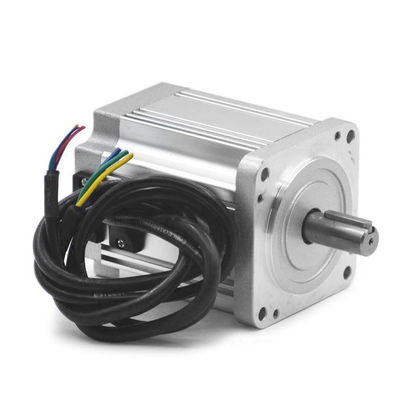 Moteur de tapis roulant en courant continu sans balai en argent de 48 V 220 W pour le fitness YLP 80BL-154-3