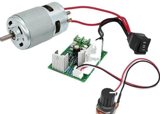 Moteur à courant continu à double roulement à bille imperméable à l'eau PMDC à brosse électrique sans brosse pour fréquence 50 Hz