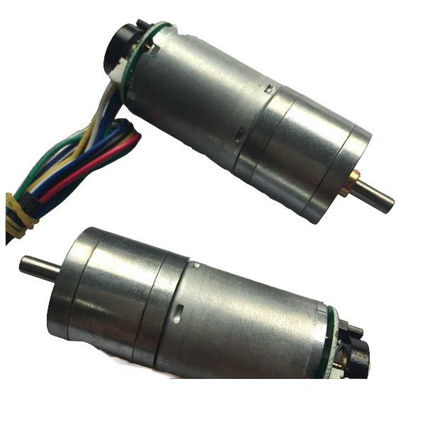 Moteur d'engrenage pour petits appareils avec construction à aimants permanents et tension nominale de 7,4 V